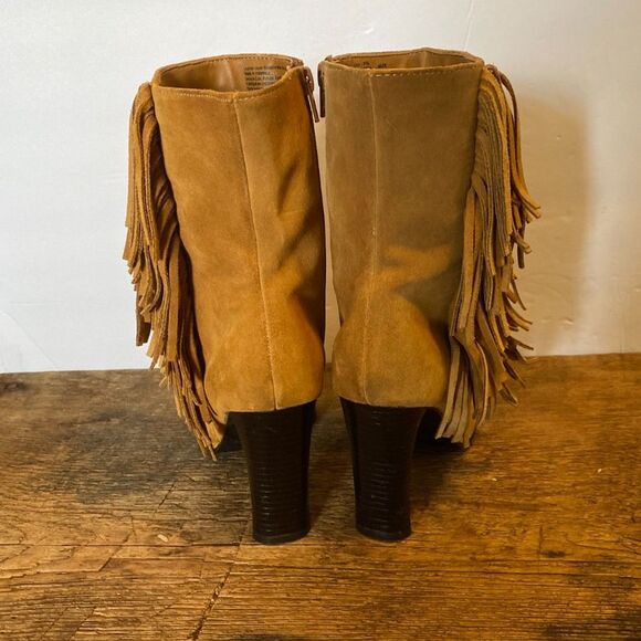 Predictions Boho Leather Fringed High Heel Boots Women Size 7.5 - Picture 5 of 10